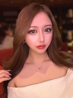 七瀬 ナナ