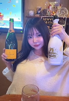 プロフィール写真4・🐝あみな🌟|HONEY'S STADIUM・ハニーズスタジアム - 中村橋のガールズバー