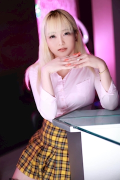 プロフィール写真2・りな｜PREMIUM LOUNGE & BAR Mieux・ミュー - 本厚木駅北口のガールズバー