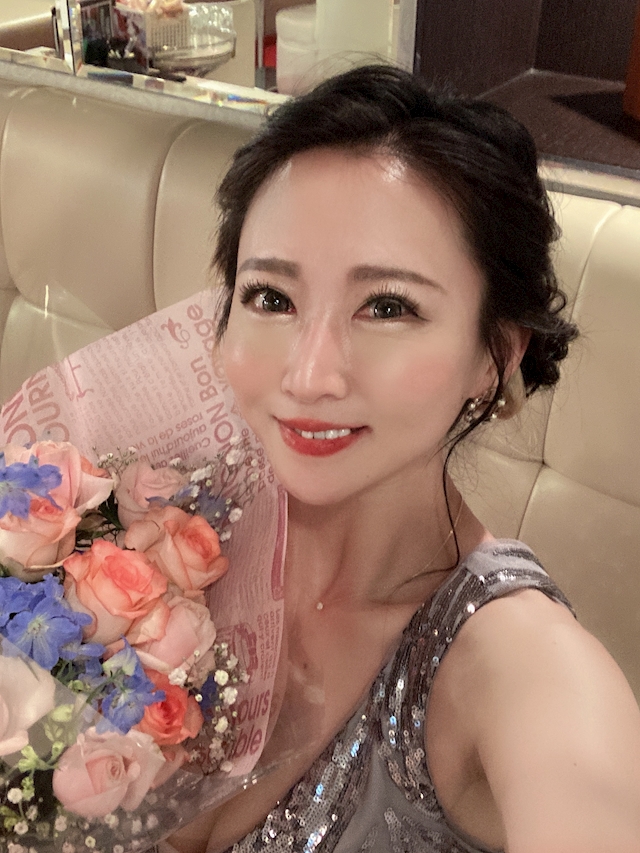 プロフィール写真2・紗永ゆら|