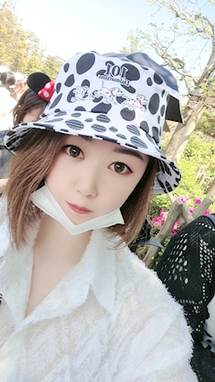 プロフィール写真5・紫苑ママ｜華美月・ハナミズキ - 神田のパブ/スナック