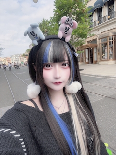 ピックアップキャスト えびちゃん Cafe & Bar ANTIQUE・アンティーク - 池袋東口のガールズバー