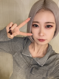 れに「おはよー」