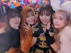 エリカ「こすぷれ🧡」