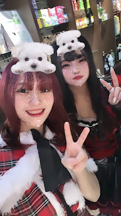さく 推し推せっ！「お店の女の子達と🎀👩‍❤️‍👩」