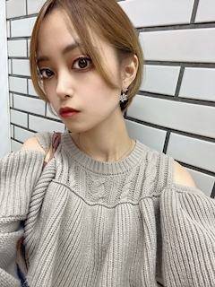 プロフィール写真4・まゆり|STORM・ストーム - 池袋西口のキャバクラ