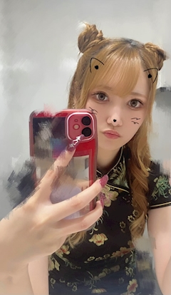 プロフィール写真7・ろな Vivienne｜Vivienne西口店・ヴィヴィアン - 池袋西口のキャバクラ