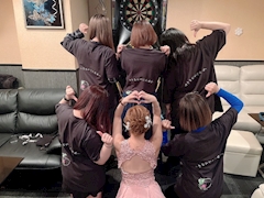 ゆみ「ゆきなさんバースデーありがとうございました🙇‍♀️💓」