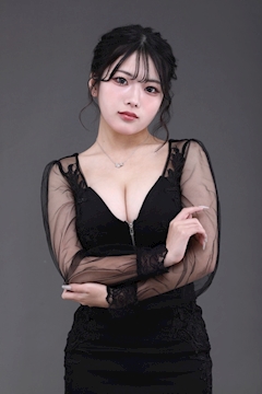 水無月 まな「3/27」