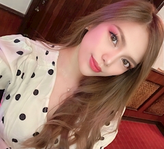 プロフィール写真2・CINDY｜club Y2・ワイツー - 名古屋 栄のインターナショナルパブ