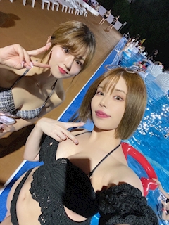 あおい🐇ATHENA「ナイトプールその2🏊💕」