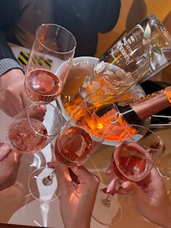 アルコーるかﾁｬﾝ🍸🌊「みんなみんなありがとう幸せになれ～🍾🥂✨」