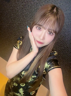 ありさ🐿️「チャイナ服だよ🇨🇳」