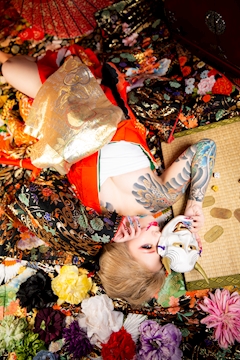 プロフィール写真2・❤️🧡💛💚💙💜與座妃菜💜💙💚💛🧡❤️｜錦 ガールズバー・アズ