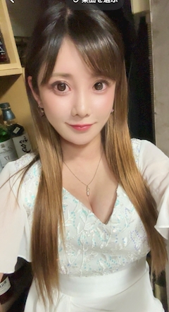 プロフィール写真6・ひな|CLUB S・エス - 銀座のキャバクラ