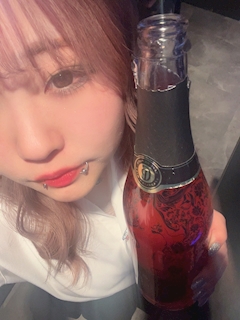 プロフィール写真2・もち｜COYOTE・コヨーテ - すすきのガールズバー