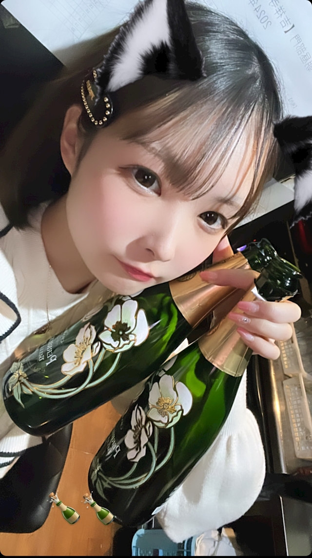 プロフィール写真2・あかり【朝・昼・夜girl's bar吉祥寺クラス】｜