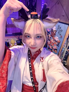 きょん🦋一撃必札「今年まだいくら食べてないかも……🥹」