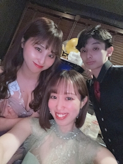 ゆみママ「🙏🏻🤩🍾」