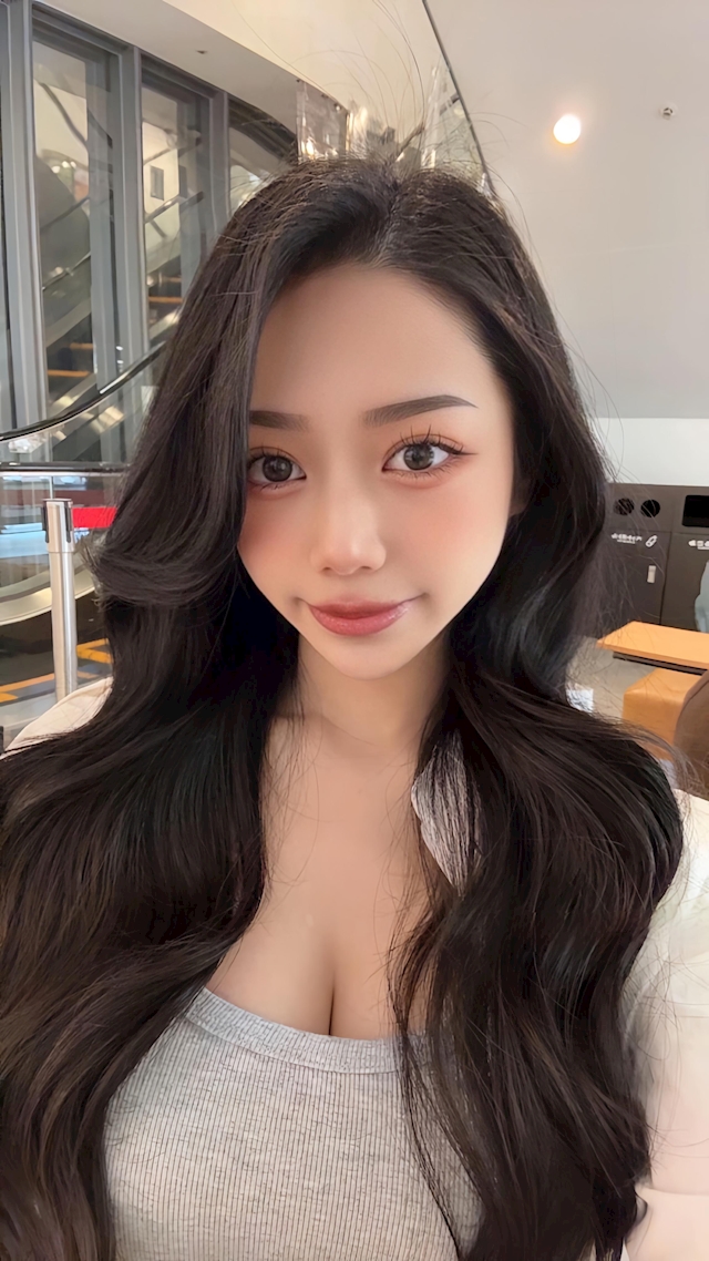 プロフィール写真2・冬月えま｜