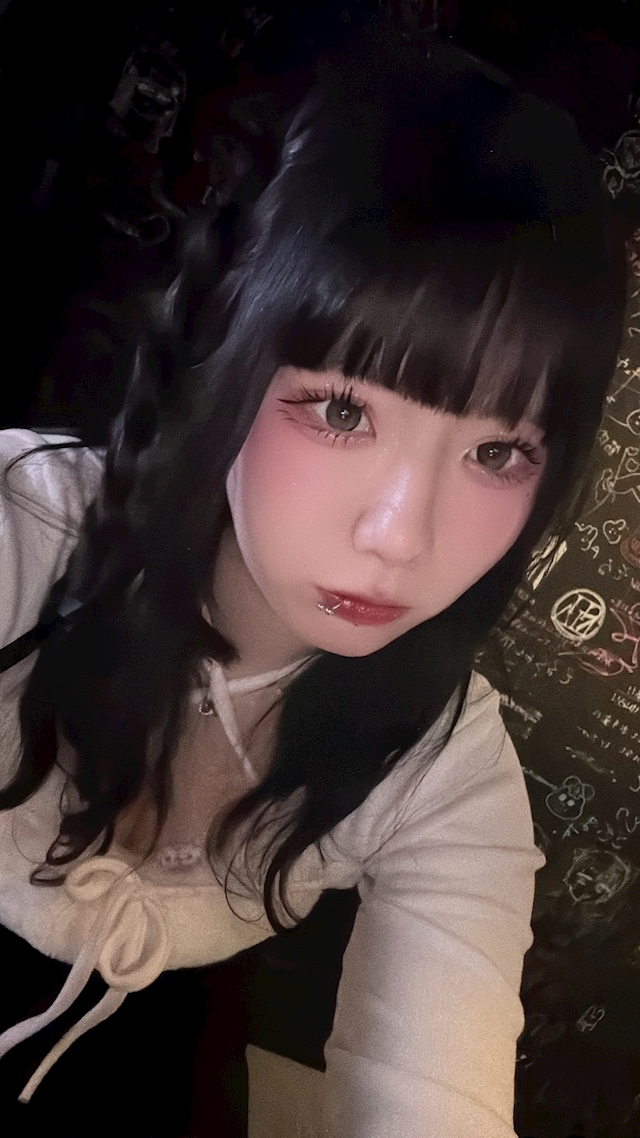 プロフィール写真1・壁|