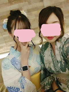 サツキ「浴衣こするよ✌️💚💙笑」