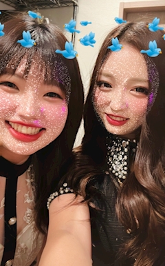 響「やっほー!!!!🐸☔️🐌」