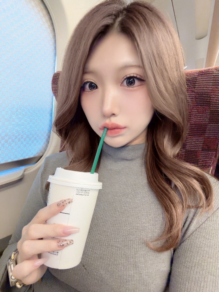 ️️️🩵MARIN️️️🩵