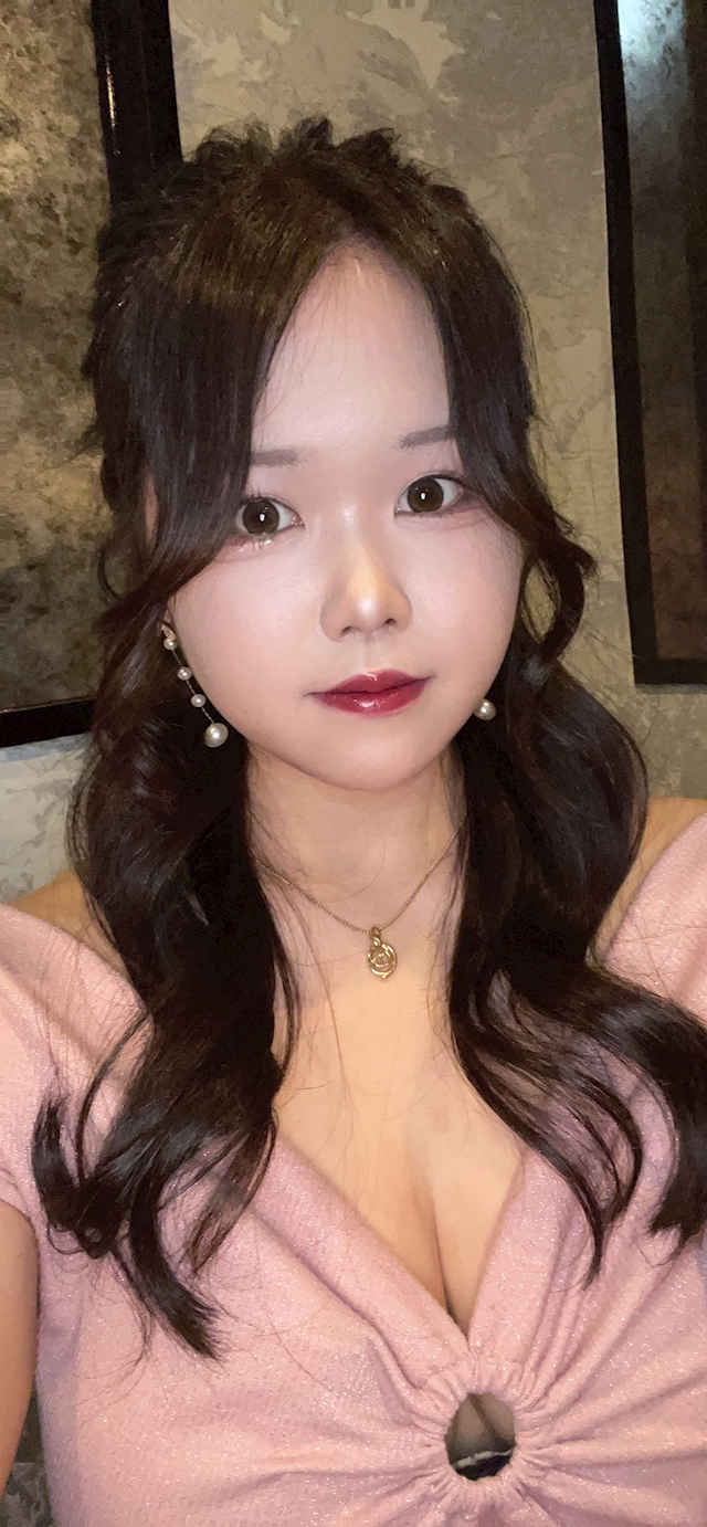 プロフィール写真5・🐣西園寺 ひな🐣｜錦 キャバクラ・Mrs.CAFE 光