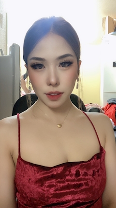 プロフィール写真1・メイ｜GOLD・ゴールド - 中洲のインターナショナルパブ