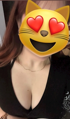 プロフィール写真1・しおり｜Girl's bar Lily・リリー - 下北沢のガールズバー