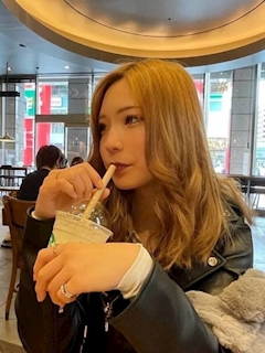 プロフィール写真3・じゅり｜AILAND - 宮古島のキャバクラ