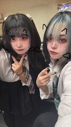 しおん「います⸜(*ˊᗜˋ*)⸝」