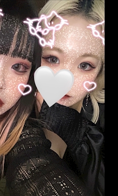 まお🖤「週末ですね🥰」