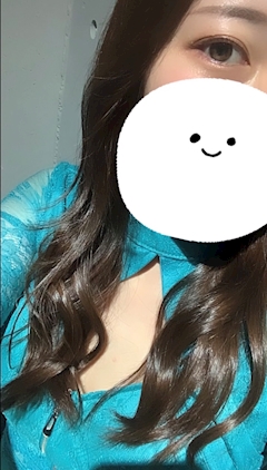 プロフィール写真4・もも｜海酒・ウミサケ - 天神・大名のガールズバー