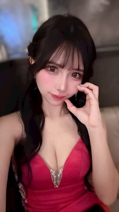 ひな「知ってた？🦋‪🫧」