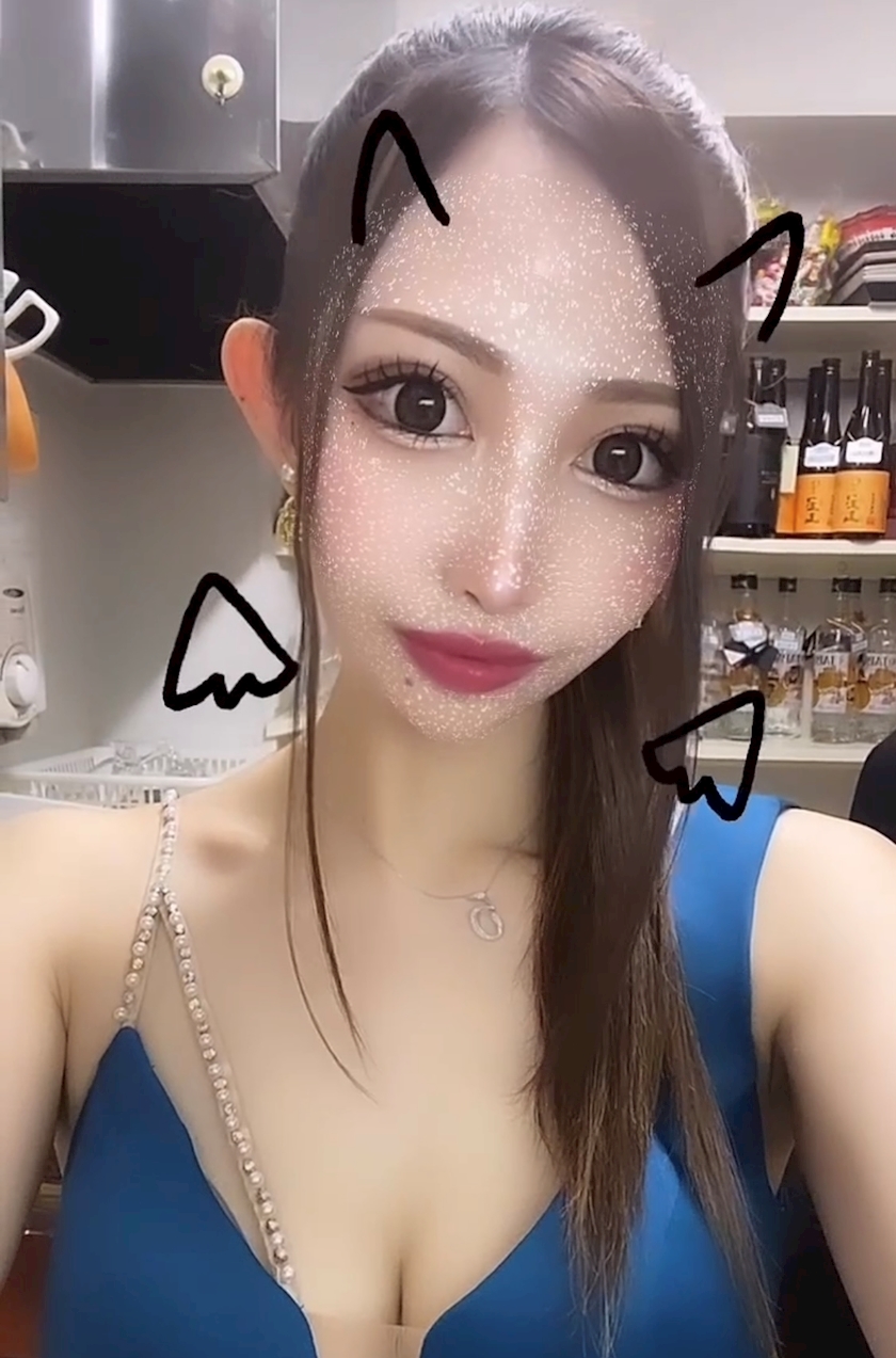 芹沢恋 