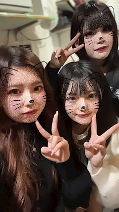 あいり「はじめまして✊🏻✊🏻」