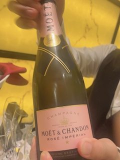 プロフィール写真7・*.゜🌺めぐみ🌺*.゜|Mrs.J 梅田・ミセス ジェイ ウメダ - 梅田の熟女パブ/熟女キャバクラ