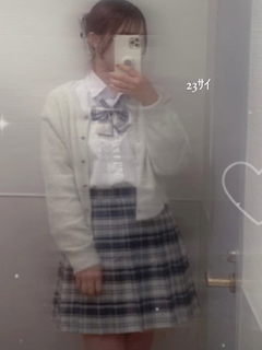 あや 【まかろん💖関内⠀】「制服❤︎↝」