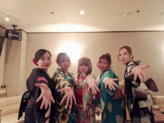 蓮水智乃「女の子募集中👧」