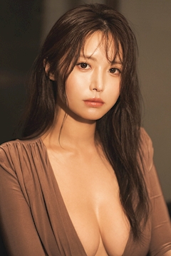 プロフィール写真1・百合 もも｜BARCELONA Fillia・フィリア - すすきのニュークラブ（キャバクラ）