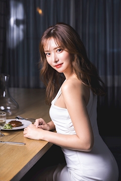 プロフィール写真25・百合 もも｜BARCELONA Fillia・フィリア - すすきのニュークラブ（キャバクラ）