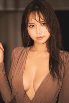 プロフィール写真2・百合 もも｜BARCELONA Fillia・フィリア - すすきのニュークラブ（キャバクラ）