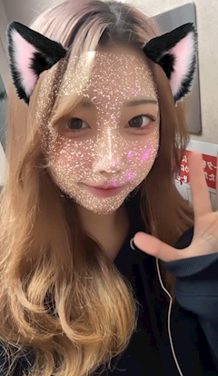 プロフィール写真4・ここ|GIRLS BAR SHIRO・シロ - 湯島・上野のガールズバー