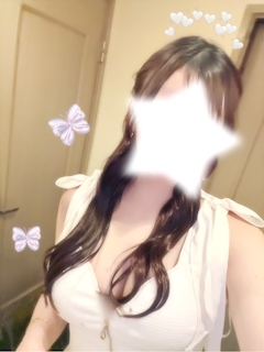 あんな「今日も出勤🍒🎀」