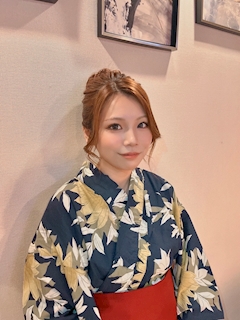 プロフィール写真6・店長 びあん｜Abbey・アビー - お初天神のスナック