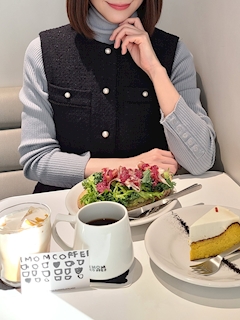 プロフィール写真4・もも｜OZ grande・オズグランデ - ミナミのラウンジ/クラブ