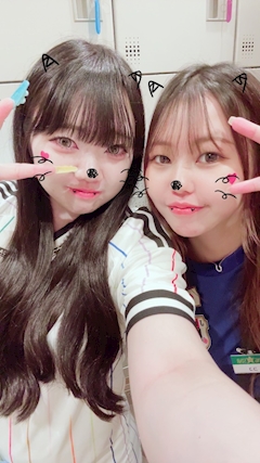 ユラ「⚽🌈」