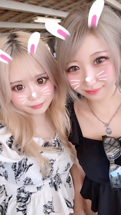 りょう「BBQ！海！🐚🧜🏽‍♀️💙」